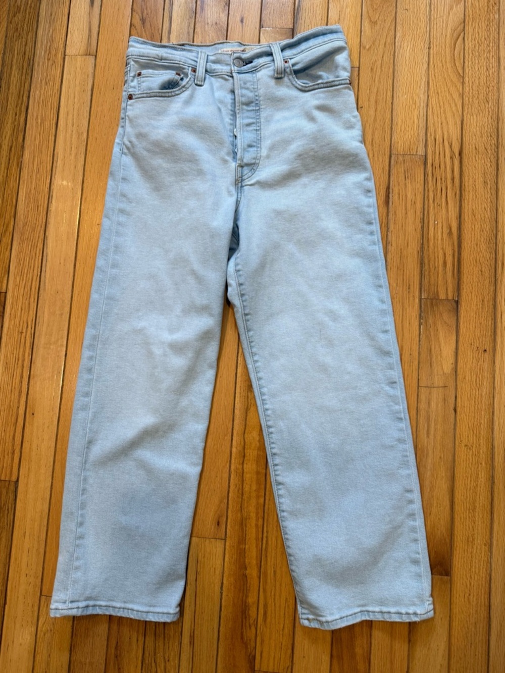 Levi’s ribcage straight light wash 28